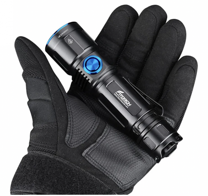 Фонарь FiTorch EC30 туристический компактный (USB зарядка)